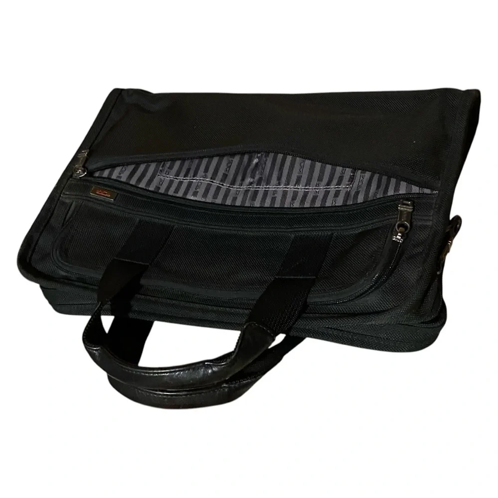 TUMI Black Business Bag 26001D4 Authentic Briefcase Laptop Carrier Luggage